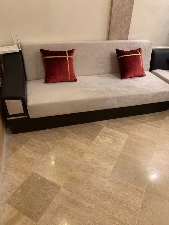 Salon d’angle turc en velours beige – très bon éta - الدار البيضاء (3)