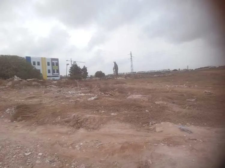Terrain a vendre  2 hectares 80 cent sidi maarouf - الدار البيضاء (3)