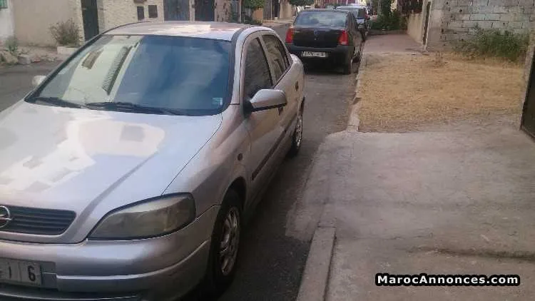 Opel astra 2003 à vendre - الرباط (2)