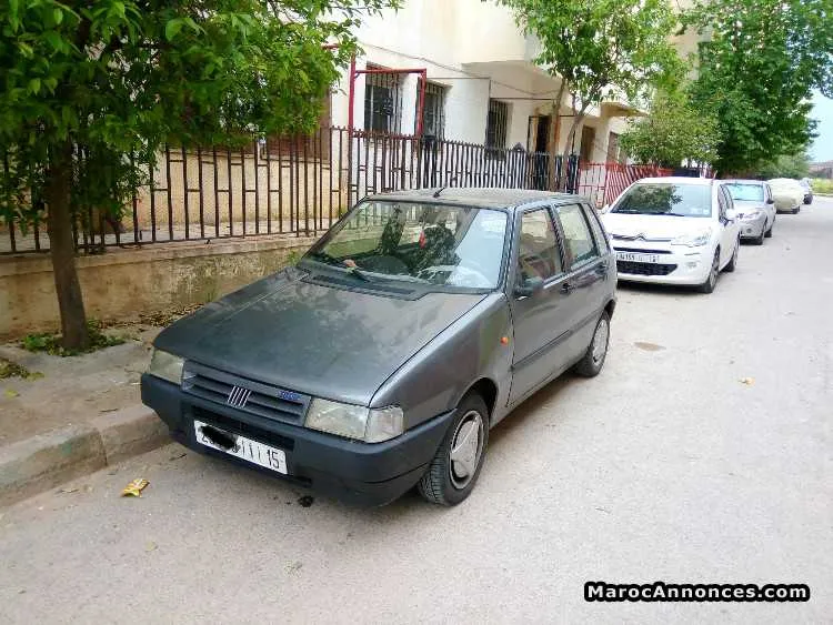 Fiat uno - فاس