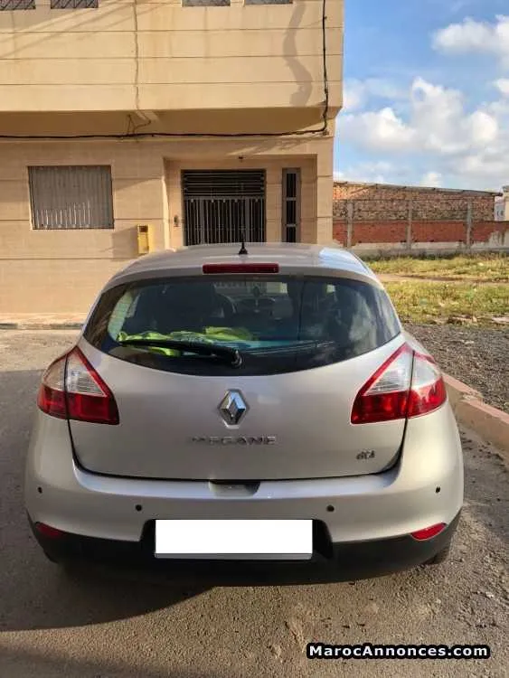 Renault mégane 3 1.9 dci 130 ch (diesel) -2011 en - الناظور (2)