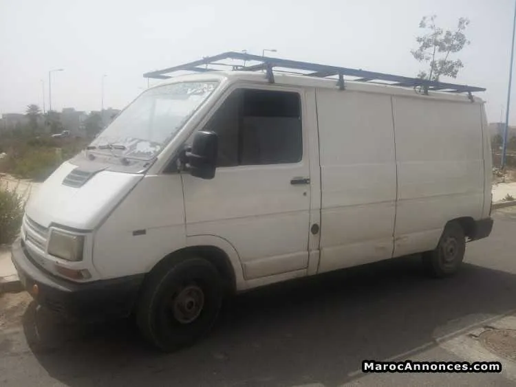 Renault trafic á vendre - أسفي