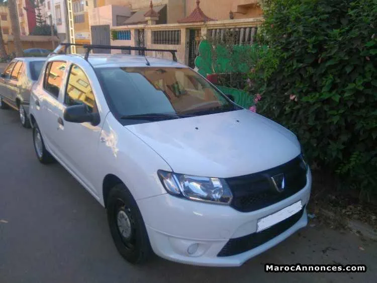 Dacia sandero diesel impecable - أكادير