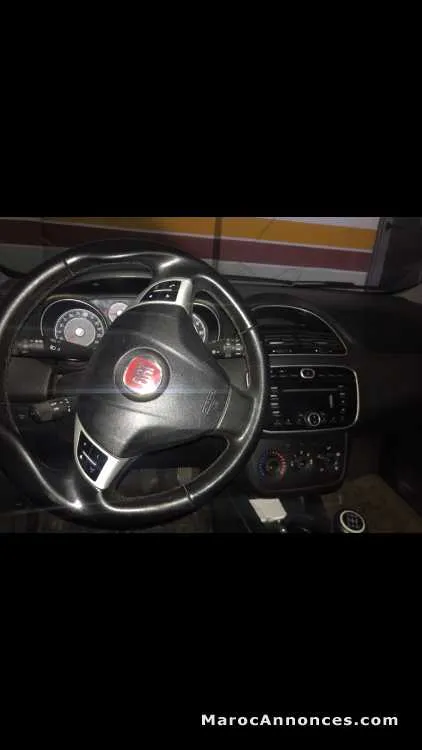 Fiat punto - الدار البيضاء (2)