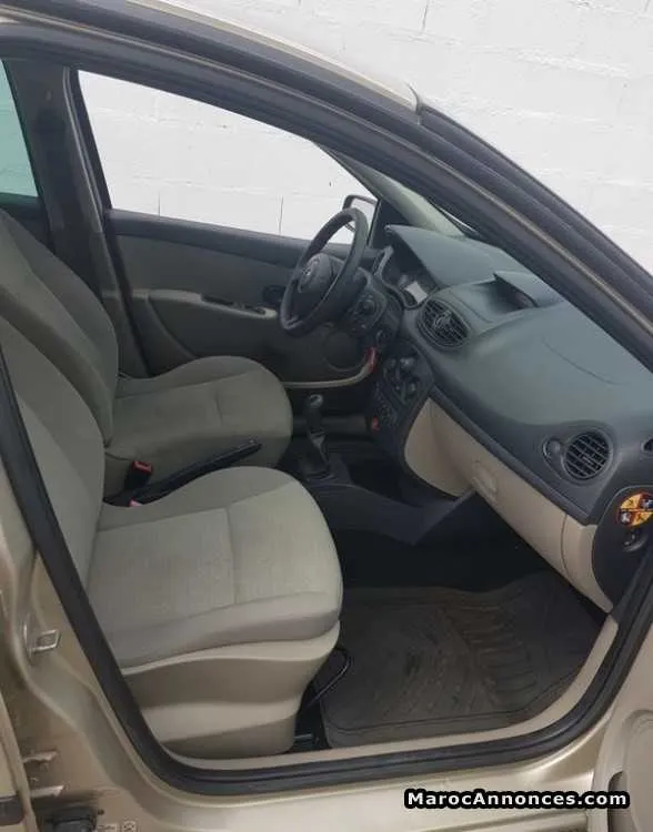 Renault clio iii dci 2007 - مراكش (2)