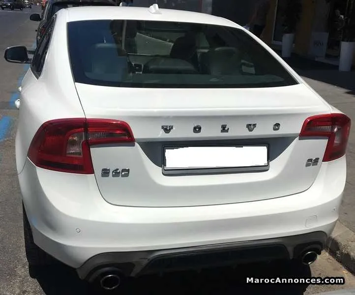 A vendre volvo s60 r-design - الدار البيضاء (2)