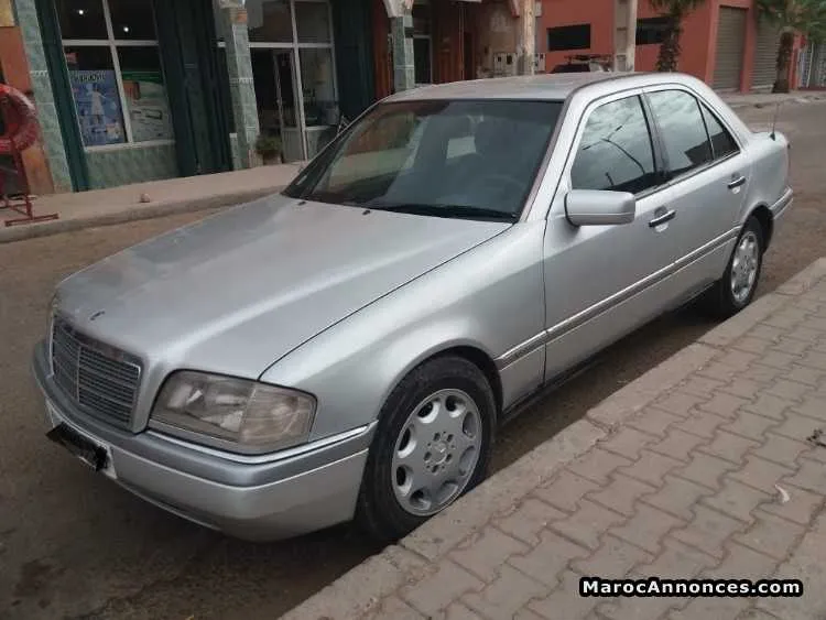 Mercedes-benz c220 - أكادير