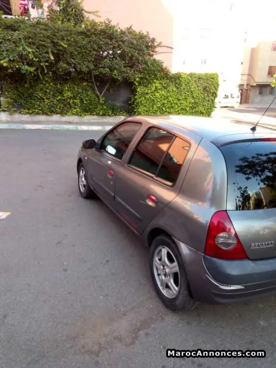 Renault clio 2 diesel - الدار البيضاء (3)