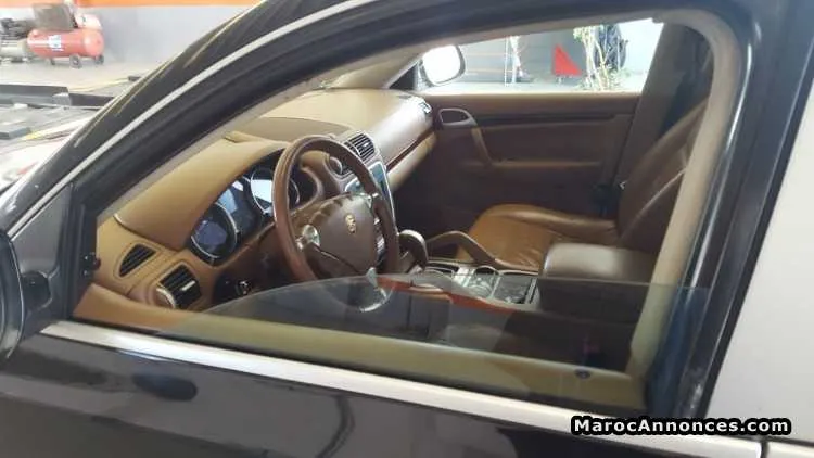 Porsche cayenne essence -2003 - الدار البيضاء (2)