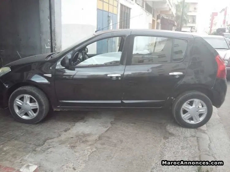 Dacia sandero - الرباط (3)