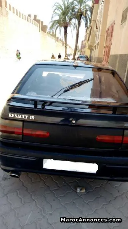 Voiture à vendre سيارة للبيع - أكادير