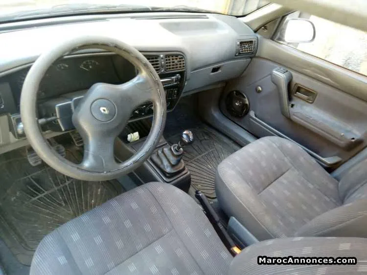 Voiture à vendre سيارة للبيع - أكادير (3)