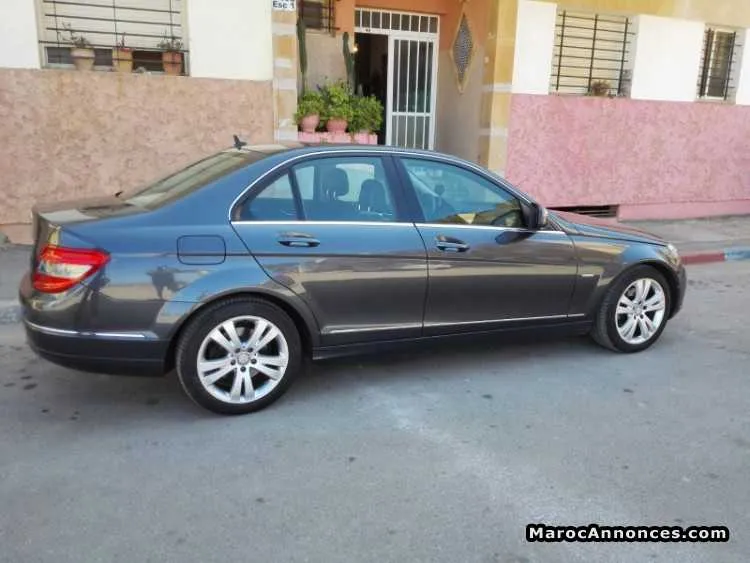 Mercedes 220 modele 2008 - سلا