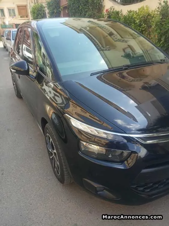 C4 picasso - الدار البيضاء (2)
