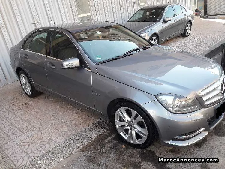Mercedes 220 c diesel douane 08/15 - الدار البيضاء