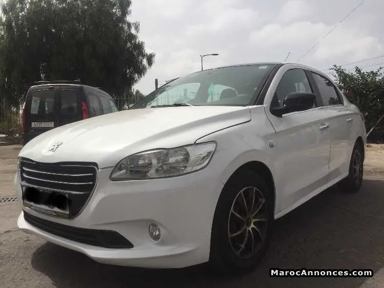 Peugeot 301 diesel - الدار البيضاء (3)