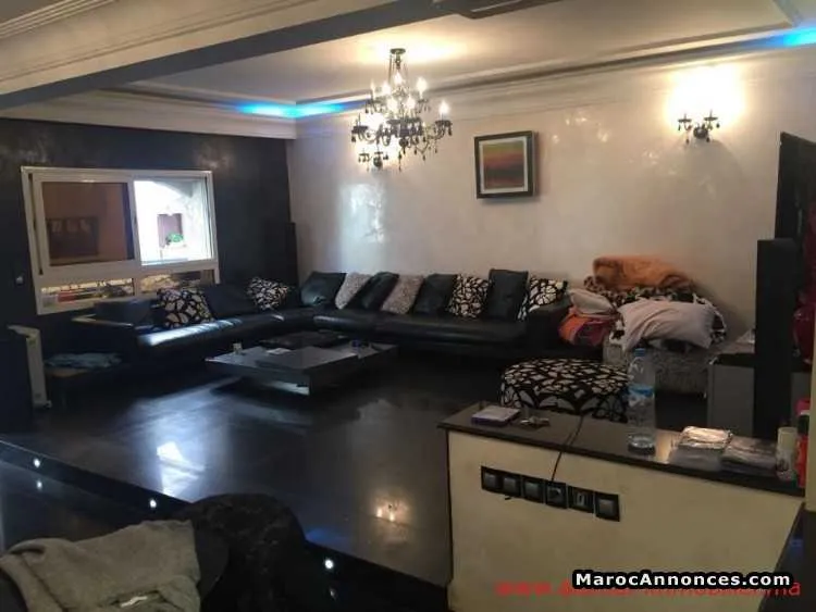 Ap1417 appartement  a vendre a 2 mars 243m - الدار البيضاء