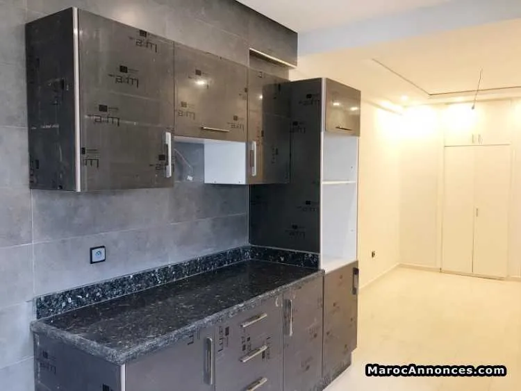 Appartement à vednre à 2 mars - الدار البيضاء