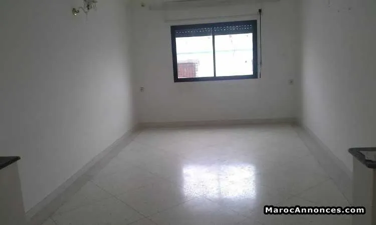 Appartement à vendre 2 ème étage avec ascenceu - العرائش (2)