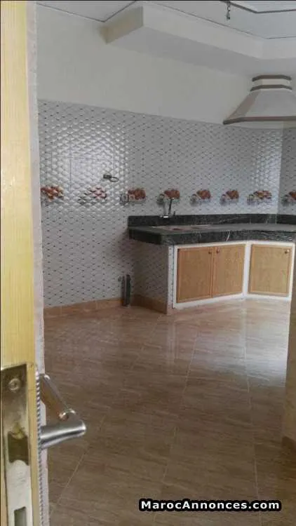 Appartement a route sidi yahya 130m - وجدة (3)