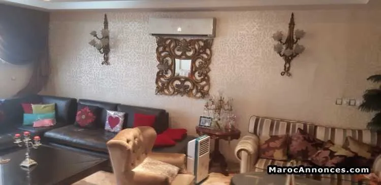 A vendre appartement 190 m2 au 1er etage sur 2 mars - الدار البيضاء (2)