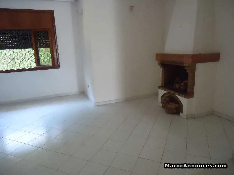 Villa de 646m² a vendre a hay riad - الرباط (2)