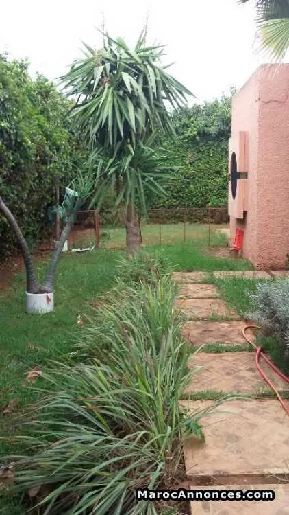 Villa de 410m² à vendre sur ain diab - الدار البيضاء
