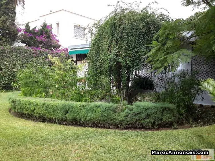 Villa plein pied à vendre sur polo 590m² - الدار البيضاء (2)