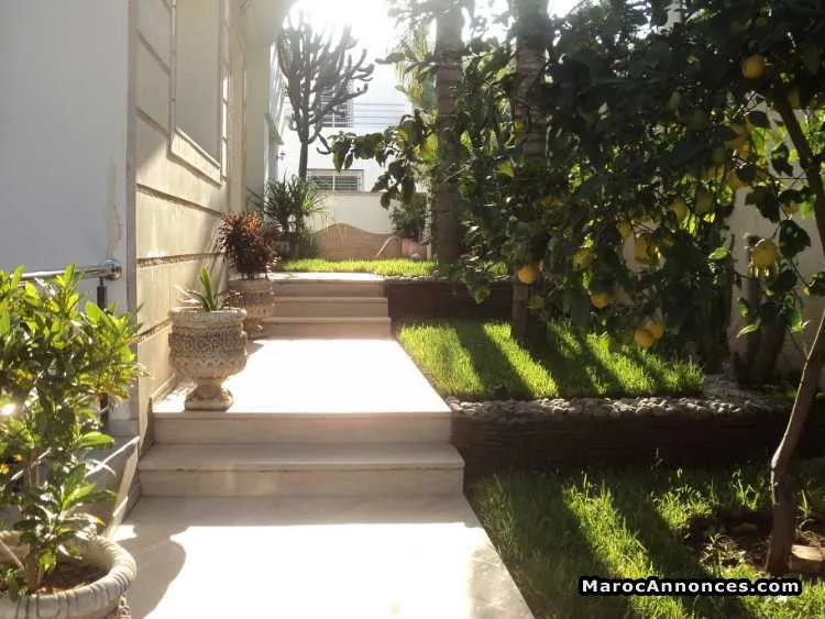 Villa de 375m2 sidi maarouf - الدار البيضاء (2)