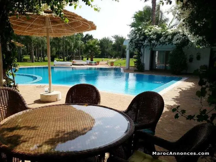 Villa de 1 ha bouskoura. - الدار البيضاء