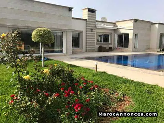 Villa avec pscine à 3000m2 bouskoura - بوسكورة (2)