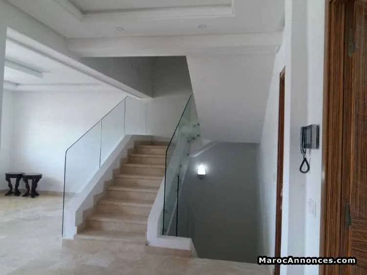 Maison moderne de 398 m2 a tanger - طنجة (3)