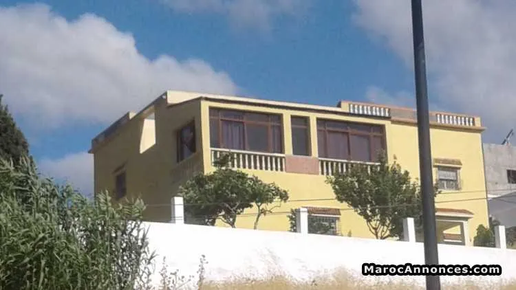 Villa  sur  2  niveaux  titrée     564m² - تطوان (2)