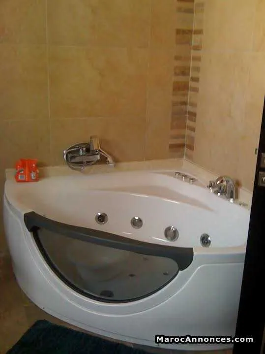 Villa de 378 m² à nouaceur. - الدار البيضاء (3)