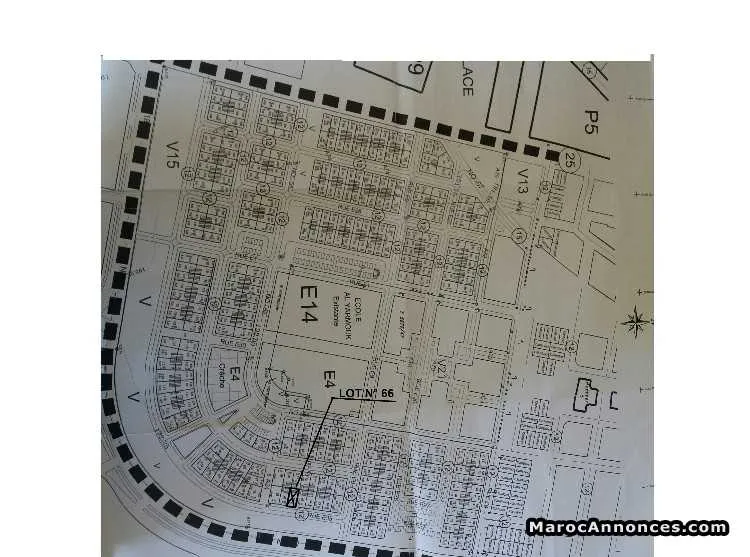 Lot de terrain commercial de 128m2 - الدار البيضاء