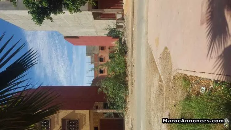 Terrain commercial 142 m a benguerir - مراكش (2)