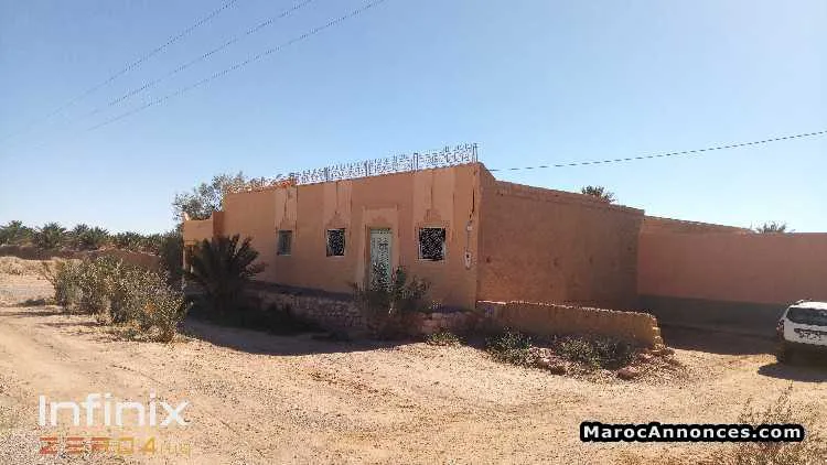 Terrain (largeur 42ml et longueur 83 ml =3486 m2) - الرشيدية
