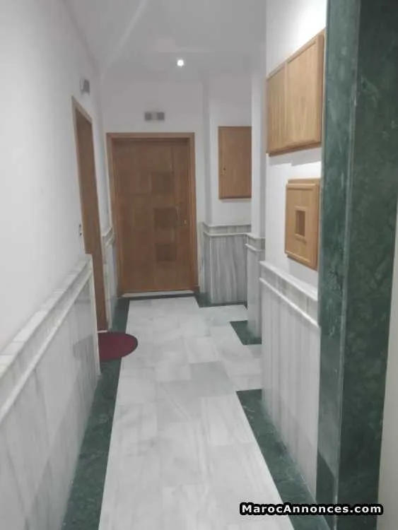 Joli duplex haut standing à louer à bennis tanger - طنجة (3)