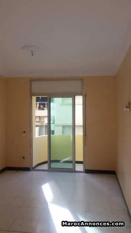 Location apt vide à bourgogne avec 2 chambres. - الدار البيضاء (2)