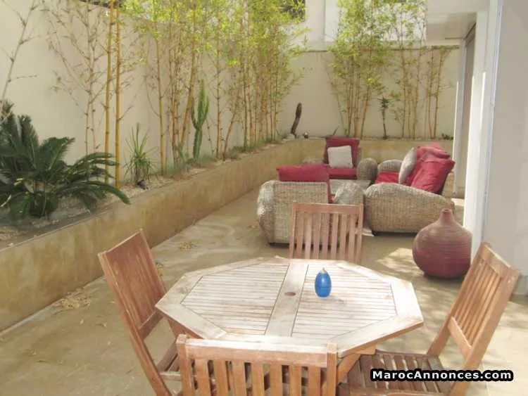 Bel appartement à louer de 300 m² - triangle d'or - الدار البيضاء