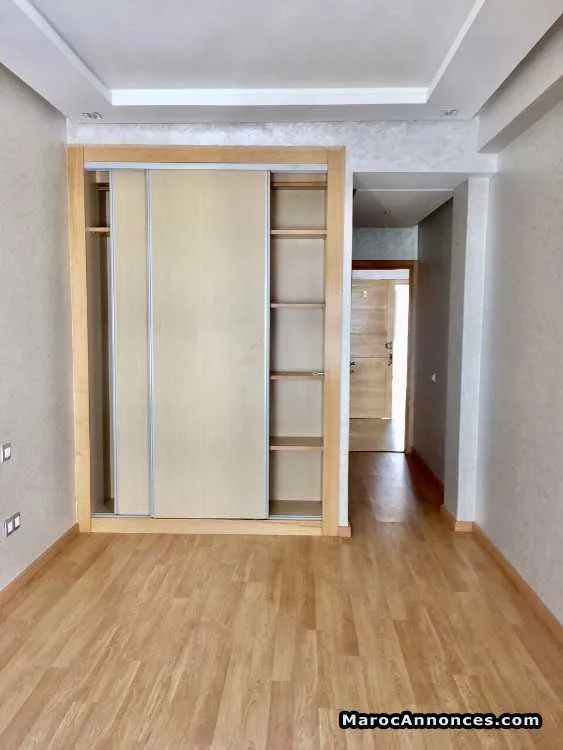 Appartement 100m neuf h standing a maarif ex - الدار البيضاء (2)
