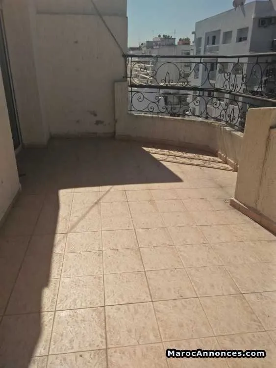 Appartement avec terrasse en haut agdal - الرباط