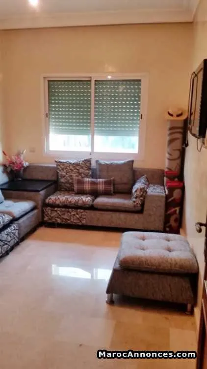 Appartement de 126 m2 à louer longue séjour - الدار البيضاء