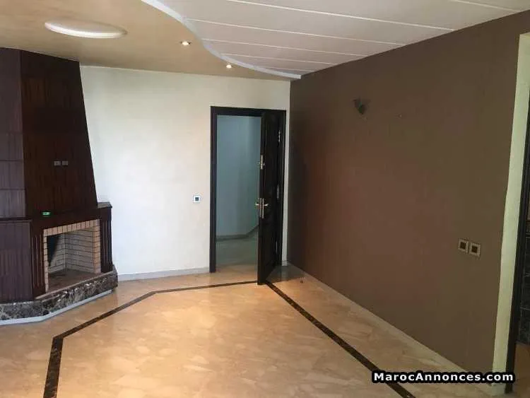 Appartement vide sur bvd ziraoui bourgogne - الدار البيضاء (2)