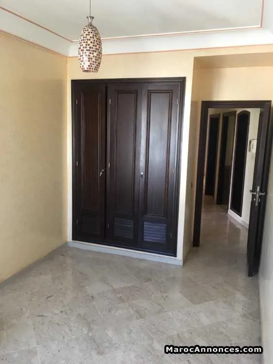 Appartement vide sur bvd ziraoui bourgogne - الدار البيضاء (3)