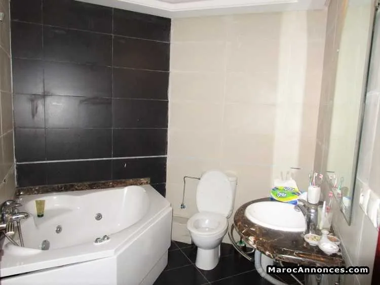 Appartement vide luxe 140m2 à bourgogne -bd tan tan - الدار البيضاء