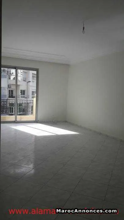Appartement a louer vide 110m 2 ch - الدار البيضاء