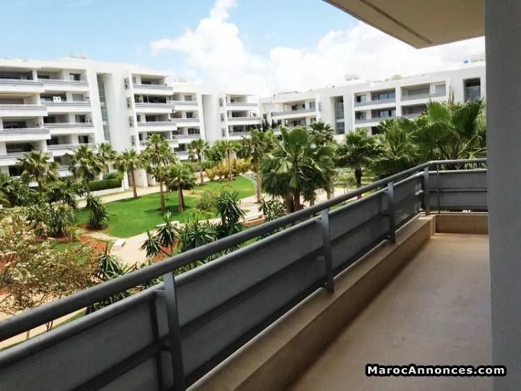 Appartement à louer de 220 m² ain diab - الدار البيضاء