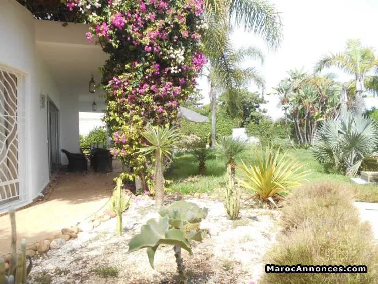 Belle villa en location à rabat souissi - الرباط (2)