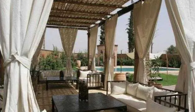 Villa 1000 m2 à marrakech targa - مراكش